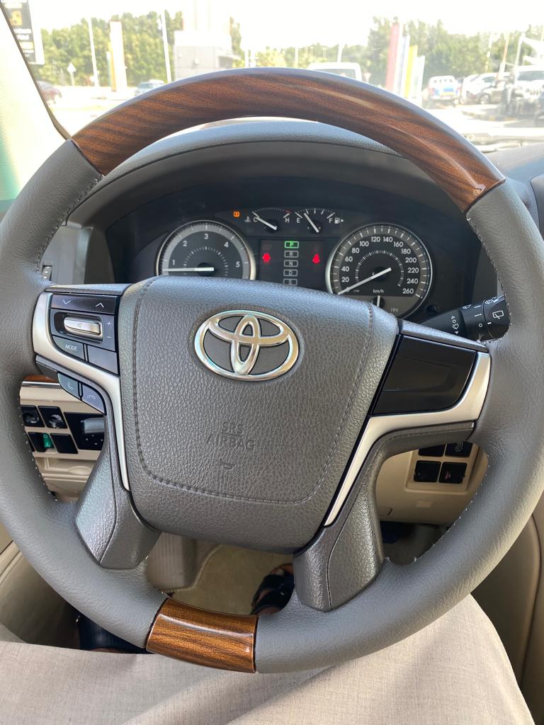 TOYOTA LAND CRUISER GXR 2018