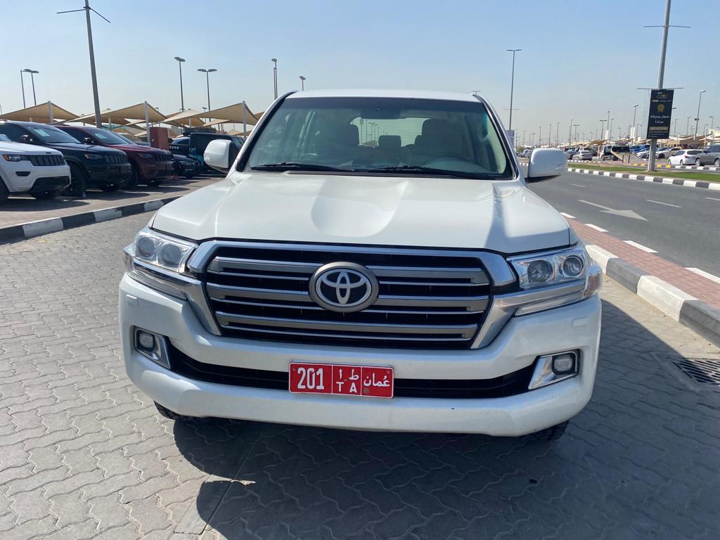 TOYOTA LAND CRUISER GXR 2018