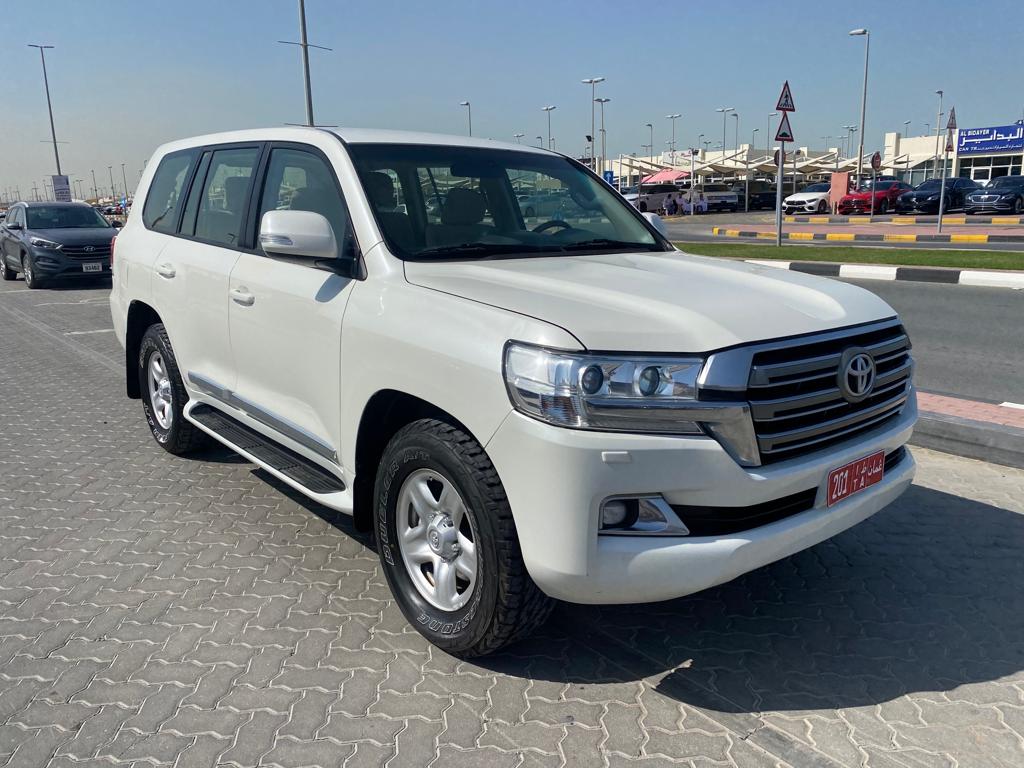 TOYOTA LAND CRUISER GXR 2018