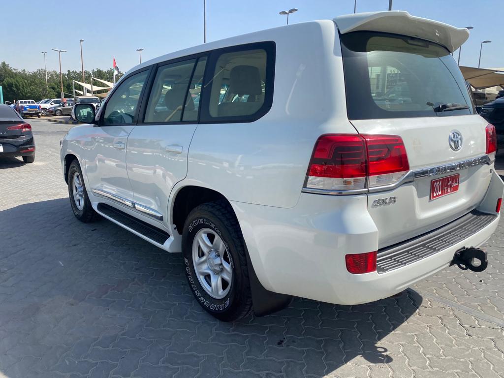 TOYOTA LAND CRUISER GXR 2018